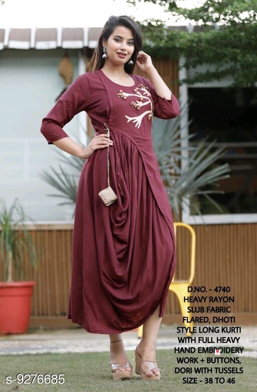Aakarsha Alluring Women Kurti