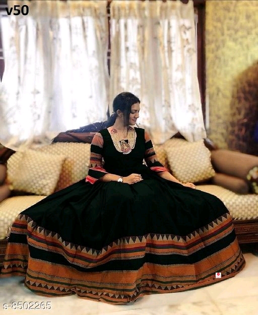 Trendy Black Colored Partywear Gown